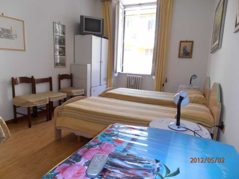 Bed And Breakfast Paola Рим Екстериор снимка